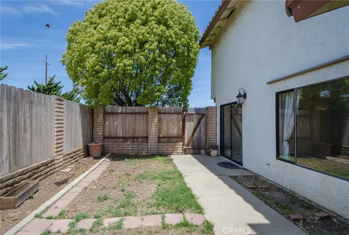 497 E Newlove Drive H, Santa Maria, California 93454