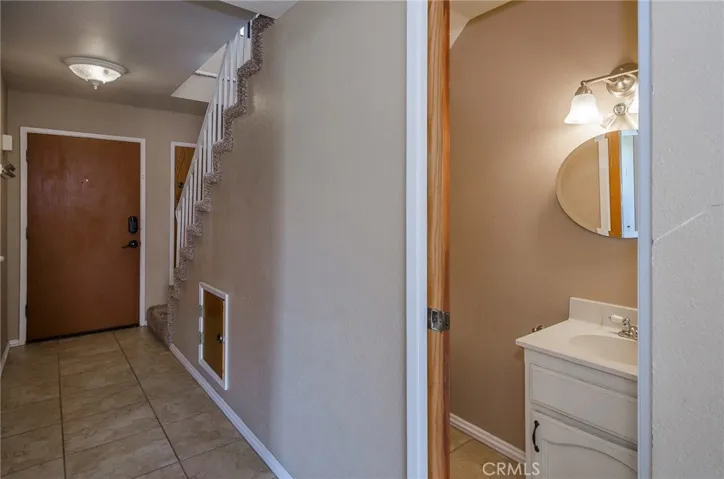 497 E Newlove Drive H, Santa Maria, California 93454