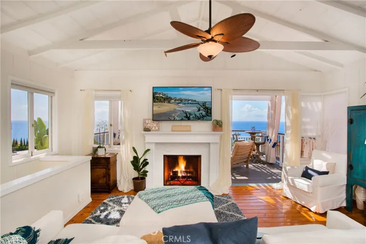 32086 Coast, Laguna Beach, California 92651