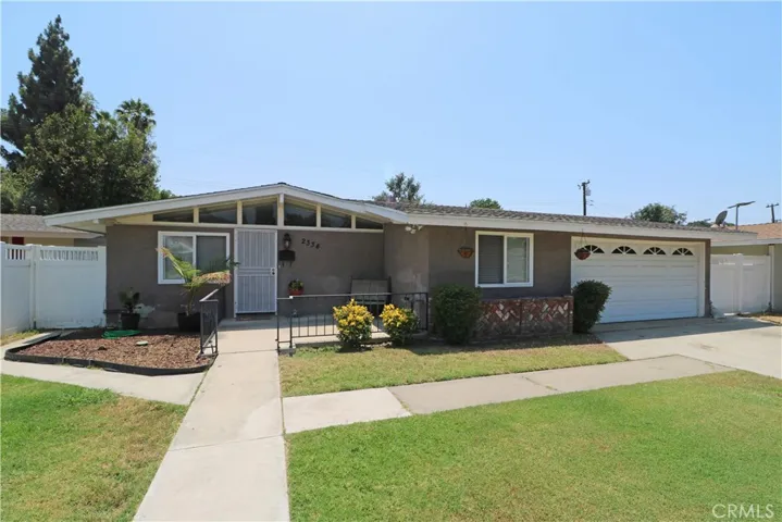 2334 W Palm Avenue, Orange, California 92868