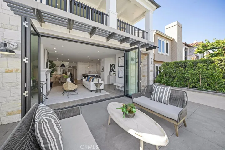 433 Goldenrod Avenue, Corona Del Mar, California 92625