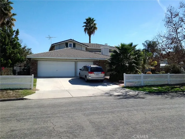 20178 Rockwell Road, Corona, California 92881