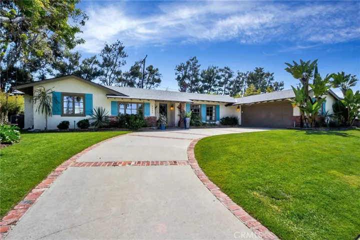 2237 Golden Circle, Newport Beach, California 92660