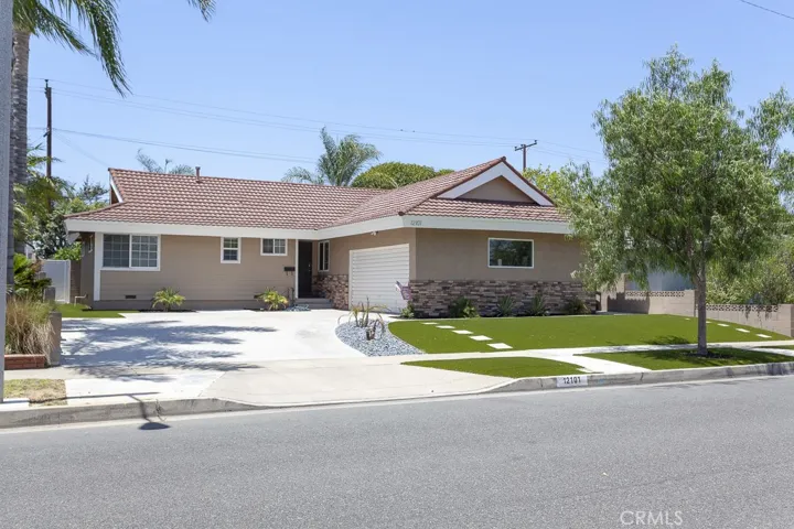 12101 Paseo Bonita, Los Alamitos, California 90720