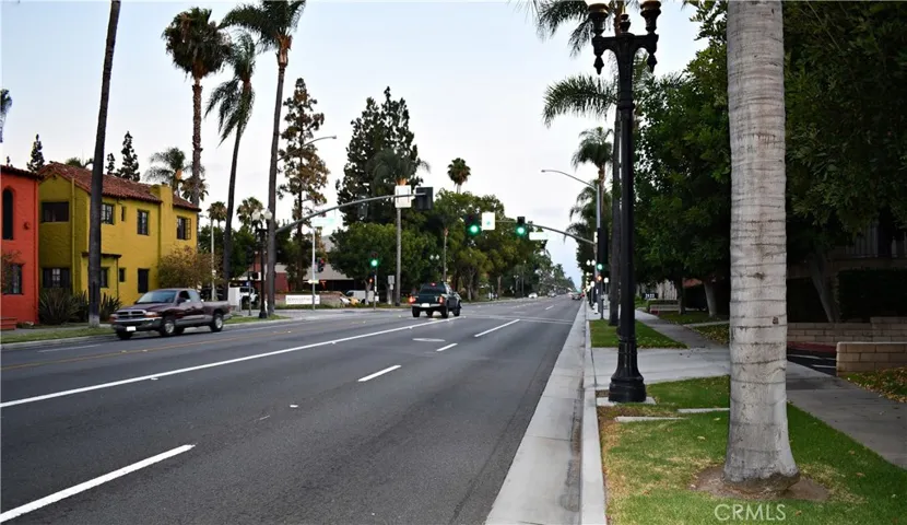 Broadway facing south