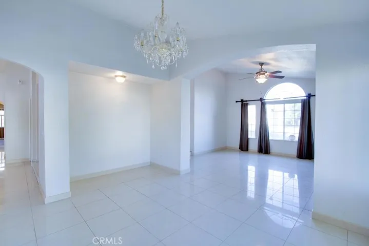 2420 Foxglove Way, Madera, California 93637