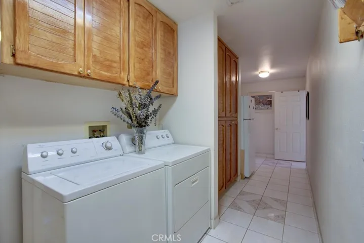 2420 Foxglove Way, Madera, California 93637