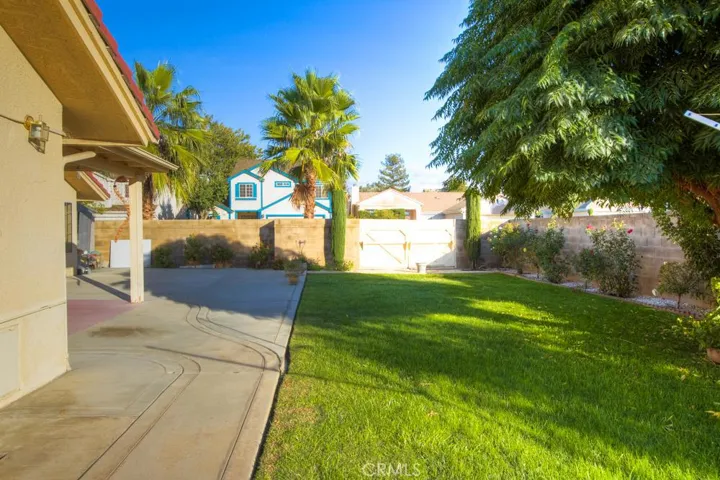 2420 Foxglove Way, Madera, California 93637