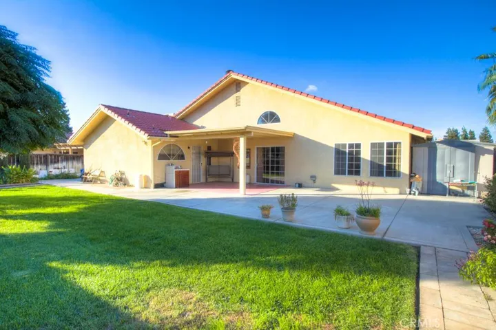 2420 Foxglove Way, Madera, California 93637