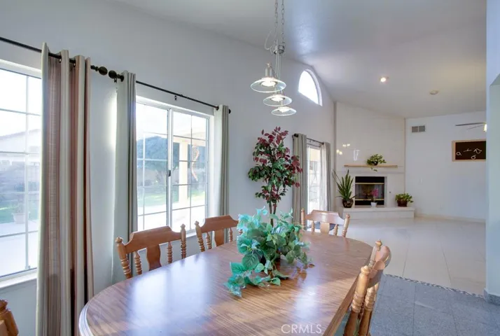 2420 Foxglove Way, Madera, California 93637