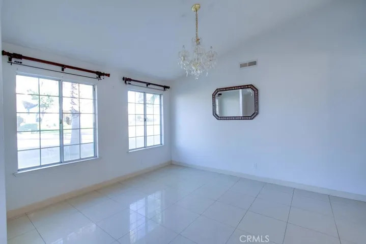 2420 Foxglove Way, Madera, California 93637