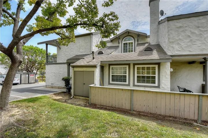 1100 W Country 25, La Habra, California 90631