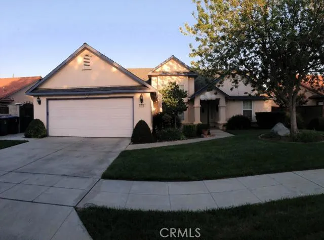 1019 Mainberry Drive, Madera, California 93637