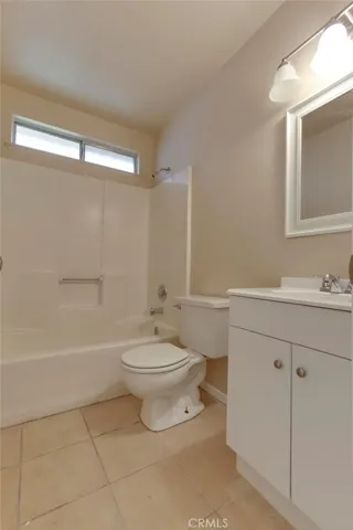 17808 Rodeo Drive, Madera, California 93638