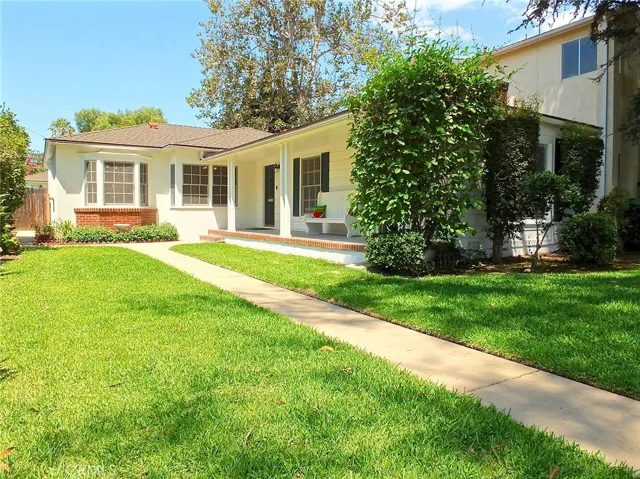 I am proud to present 3825 Pine Ave.