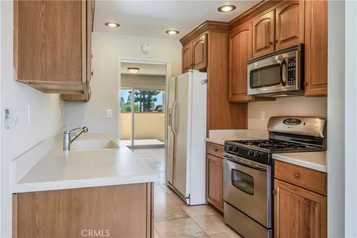 1951 Rolling Vista Drive 44, Lomita, California 90717