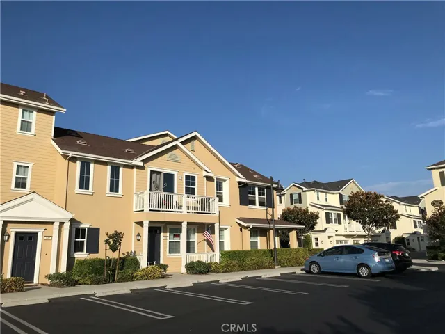 325 Silk Tree, Irvine, California 92606