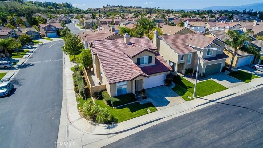 912 Redtail Drive, Corona, California 92879