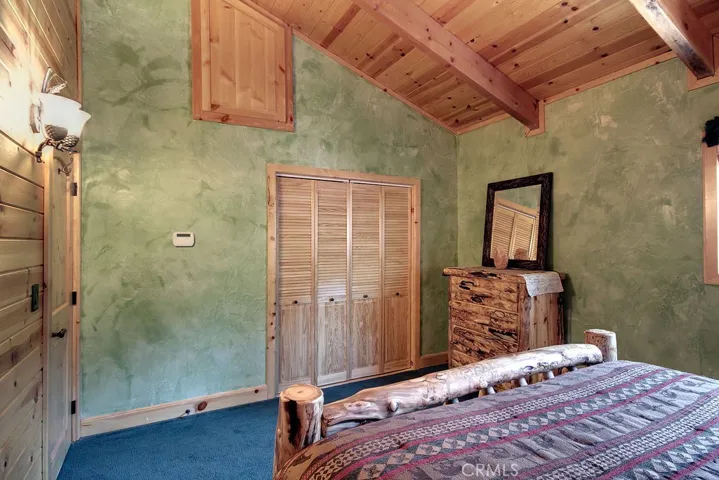 943 Antelope Mountain Drive, Big Bear, California 92314