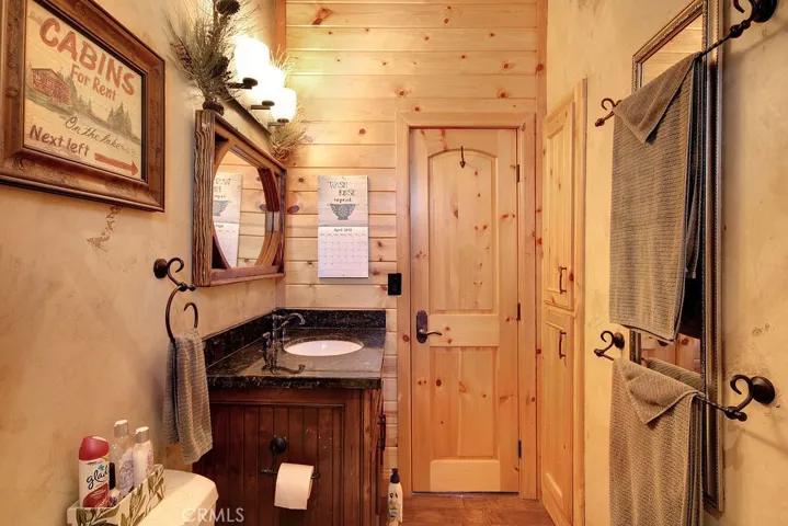 943 Antelope Mountain Drive, Big Bear, California 92314