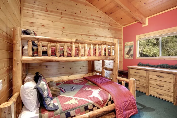 943 Antelope Mountain Drive, Big Bear, California 92314
