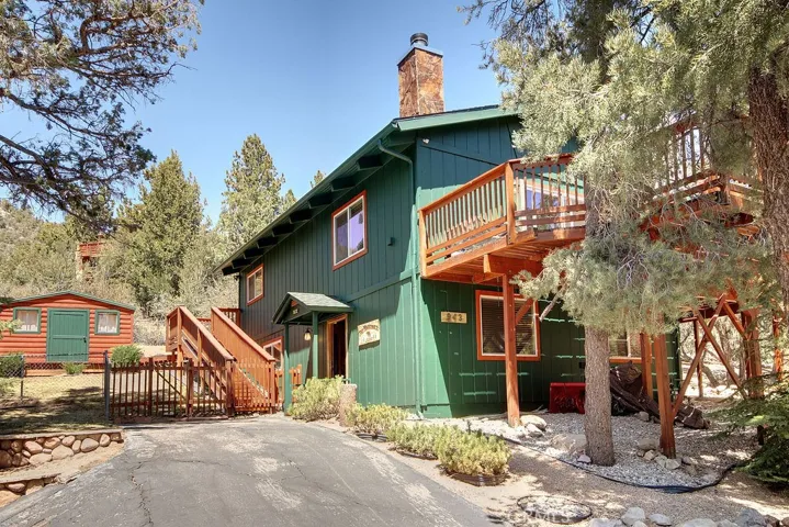 943 Antelope Mountain Drive, Big Bear, California 92314