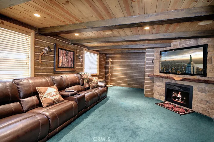 943 Antelope Mountain Drive, Big Bear, California 92314