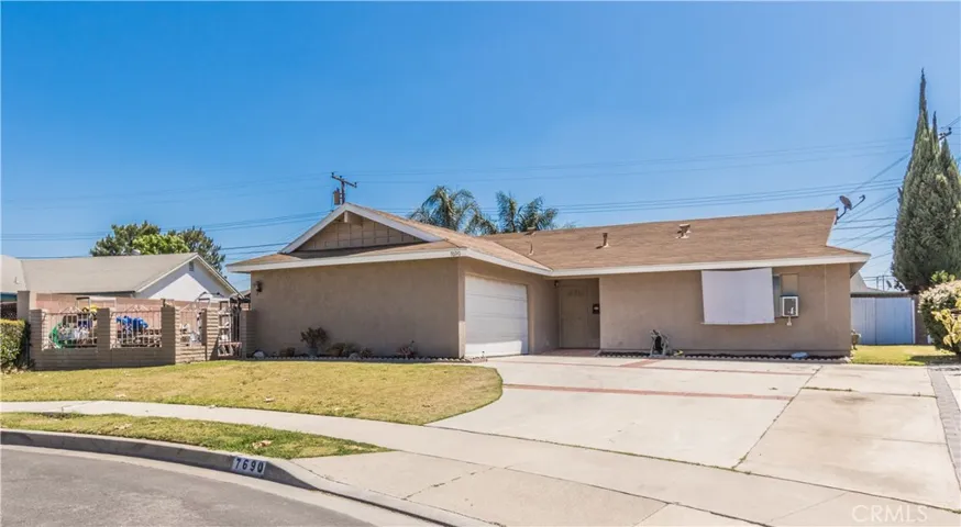 7690 Hershey Drive, Buena Park, California 90620