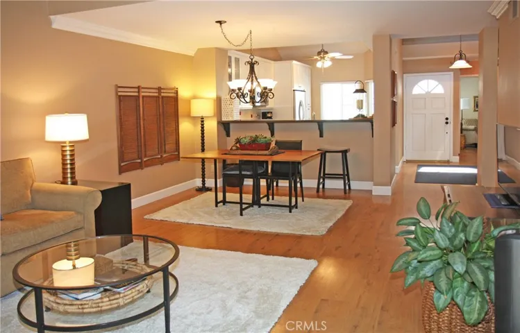 19351 Sunray Lane 203, Huntington Beach, California 92648