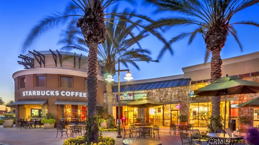 19351 Sunray Lane 203, Huntington Beach, California 92648