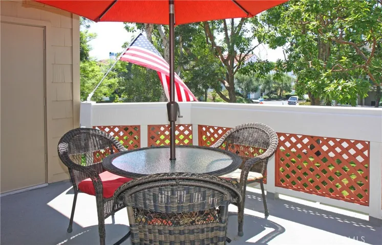19351 Sunray Lane 203, Huntington Beach, California 92648