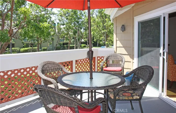 19351 Sunray Lane 203, Huntington Beach, California 92648