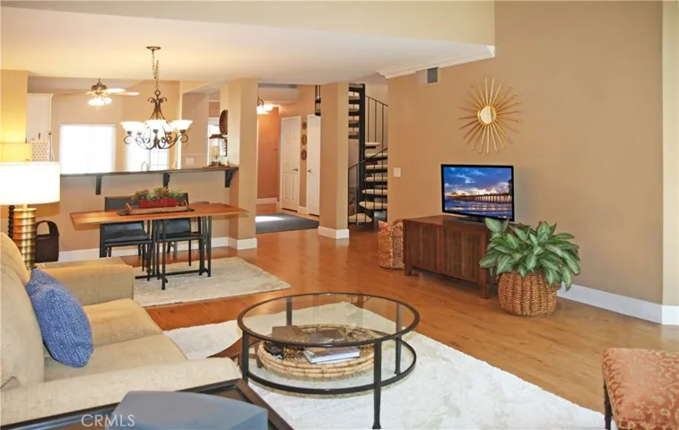 19351 Sunray Lane 203, Huntington Beach, California 92648