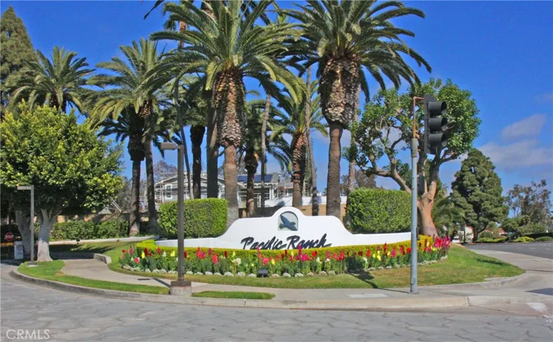 19351 Sunray Lane 203, Huntington Beach, California 92648