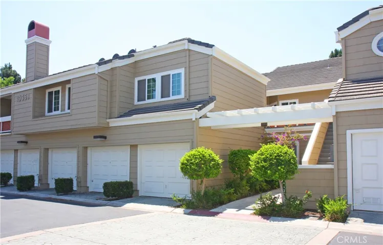 19351 Sunray Lane 203, Huntington Beach, California 92648