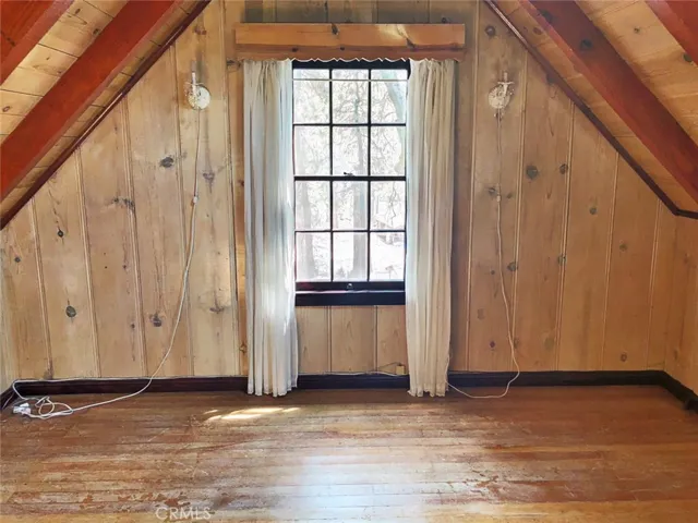 LOFT BEDROOM