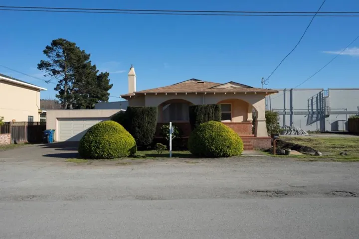 417 Belleville Boulevard, Half Moon Bay, California 94019