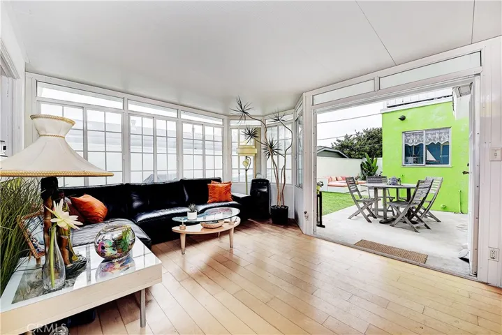 104 Avenida Mateo, San Clemente, California 92672