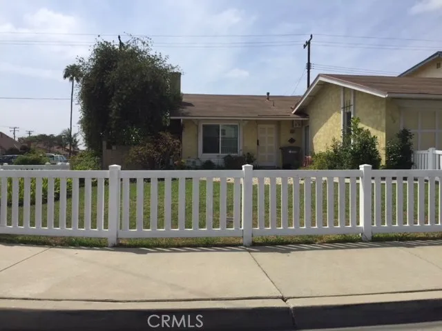 102 W 230th Street, Carson, California 90745
