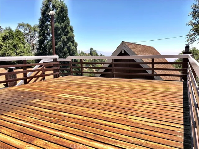 MAIN HOUSE PARKING DECK