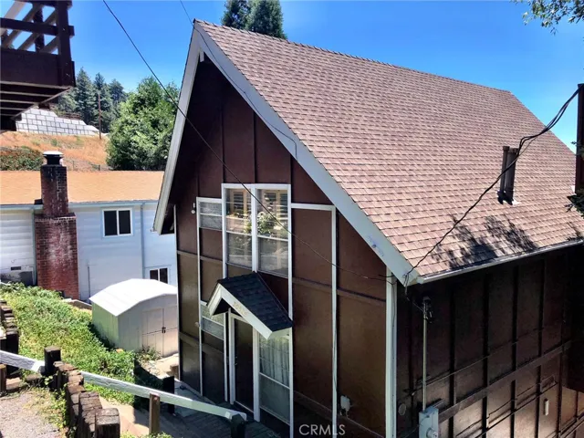 MAIN HOUSE WITH GUEST HOUSE
