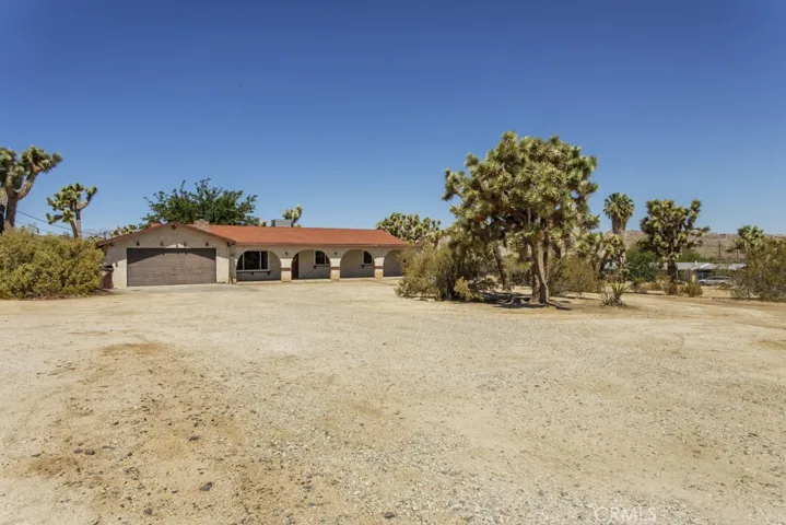 7728 Victor Vista Avenue, Yucca Valley, California 92284