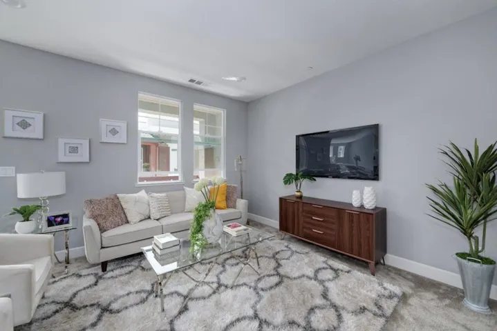 1033 Gabbiano Lane 3, San Jose, California 95131