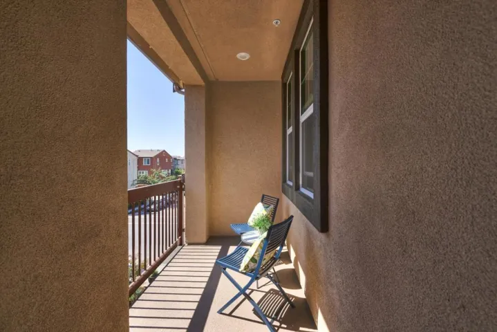 1033 Gabbiano Lane 3, San Jose, California 95131