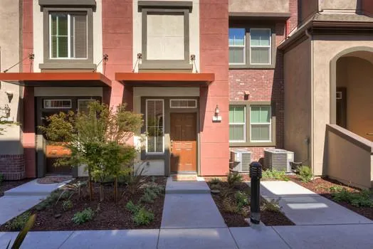1033 Gabbiano Lane 3, San Jose, California 95131
