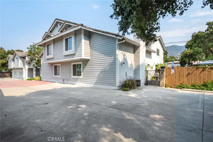 Front of Unit from the driveway