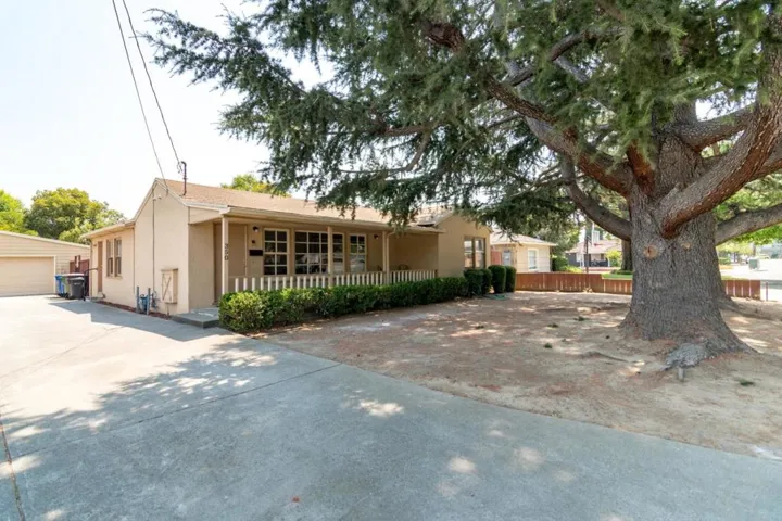 350 California Street, Campbell, California 95008