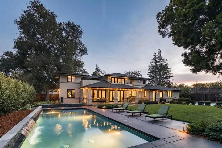 1565 Edgewood Drive, Palo Alto, California 94303