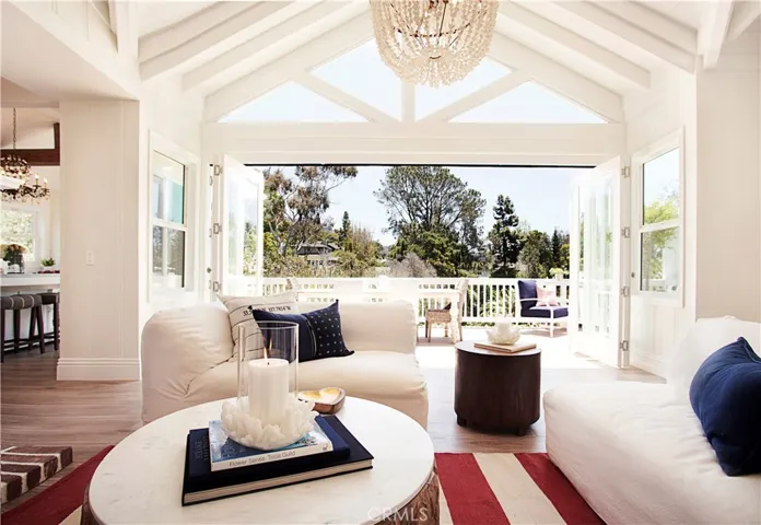 425 Shadow Lane, Laguna Beach, California 92651