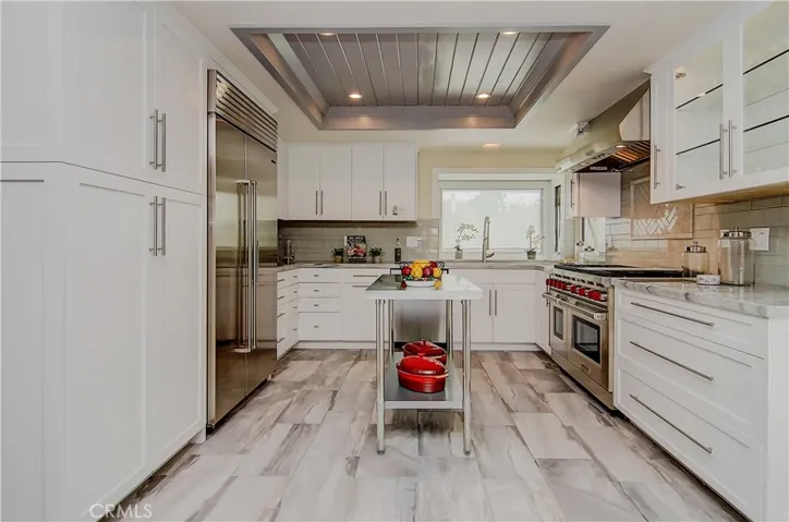 This kitchen is one of the most versatile, stylish and creative that we've ever seen!